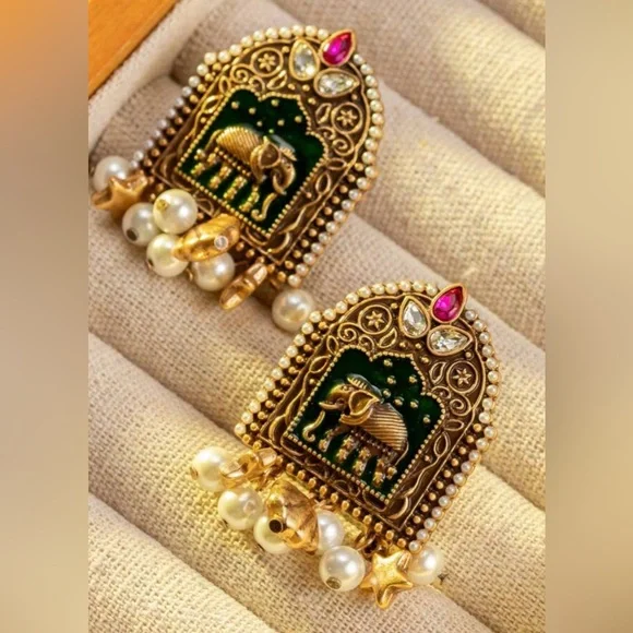 Vintage Elegant Gold and Green Elephant Earrings - Picture 2 of 4